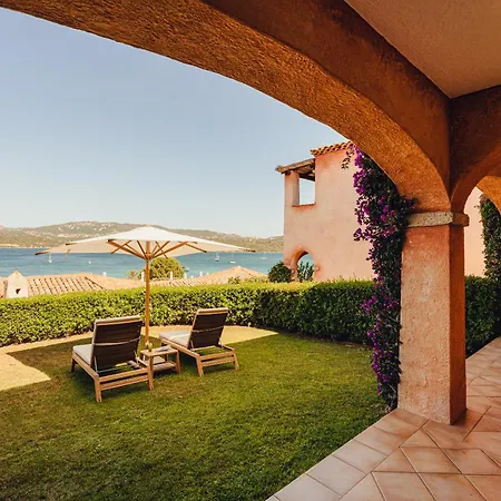 Del Golfo Lifestyle Hotel