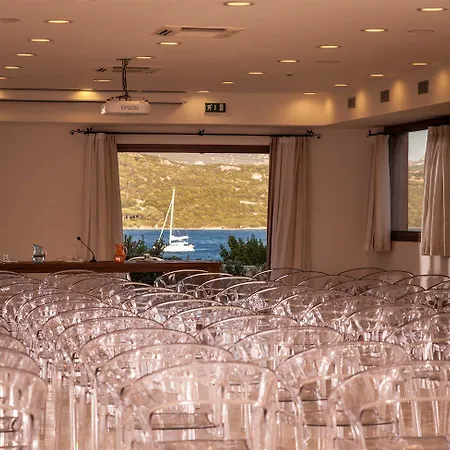 酒店 Aethos Sardinia 坎尼吉翁
